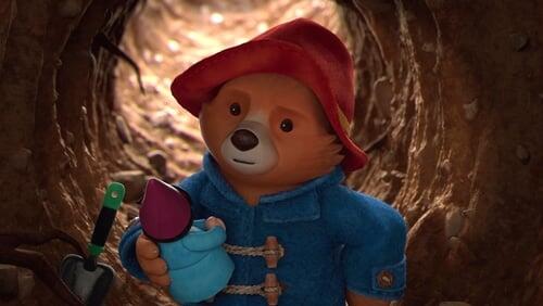 Paddington Makes a Scrapbook