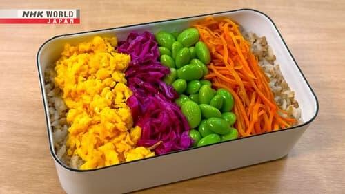 Rainbow Soboro Bento & Green Veggies and Chicken Sandwich Bento