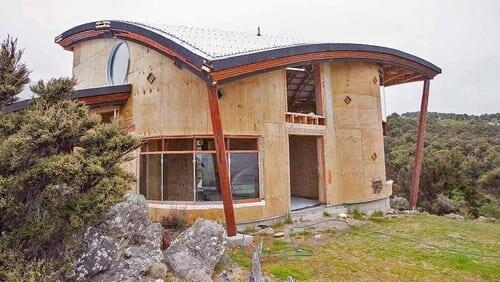 Wanaka: Straw Bale House