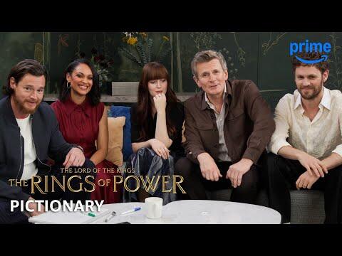 The Cast Plays Pictionary