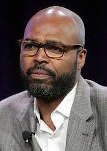 Salim Akil