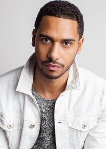 Elliot Knight