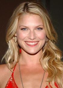 photo of Ali Larter