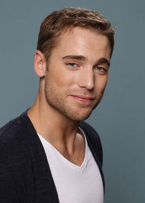 Dustin Milligan