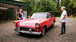 Morris Minor and Ford Thunderbird