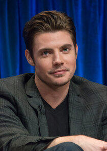 Josh Henderson