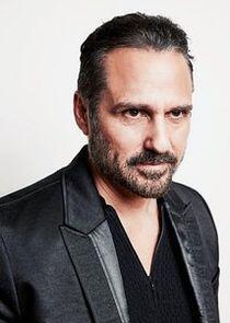 Maurice Benard