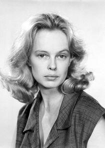 Sandy Dennis