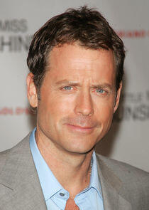 Greg Kinnear