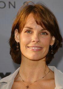 Alexandra Paul