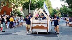 Newburyport: Bed Race