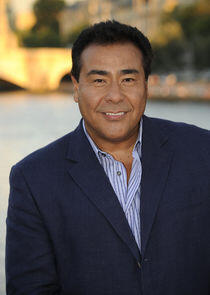 John Quiñones