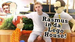 Rasmus in da Lego House!