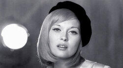 Faye Dunaway