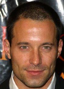 Johnny Messner