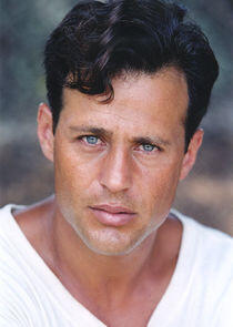 Louis Mandylor