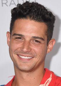 Wells Adams