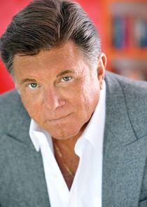 Larry Manetti