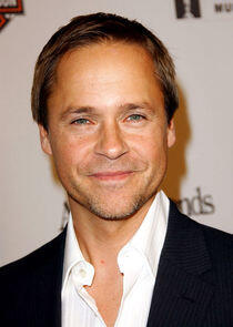 Chad Lowe