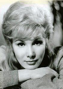 Susan Hampshire