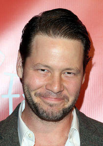 Ike Barinholtz