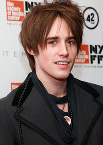 Reeve Carney