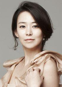 Shim Yi Young