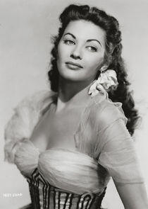 Yvonne De Carlo