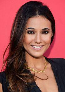 photo of Emmanuelle Chriqui