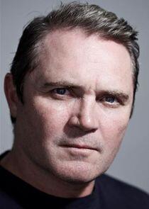 Alex Ferns