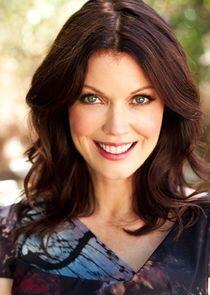 photo of Bellamy Young