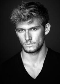 photo of Alex Pettyfer