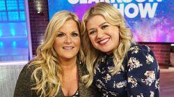 Trisha Yearwood, Erin Moriarty