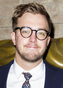 Iain Stirling