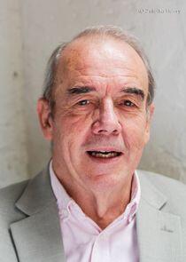 Roland Oliver Roland Oliver