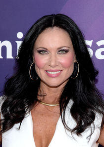 LeeAnne Locken