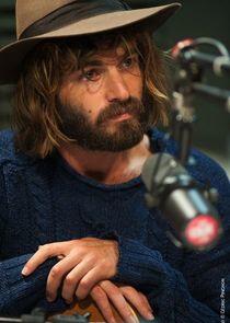 photo of Angus Stone