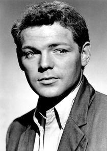 James MacArthur