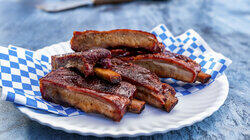 Red, White and Ribs