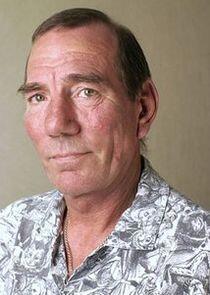 Pete Postlethwaite